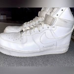 White Nike Air Force 1 High '07